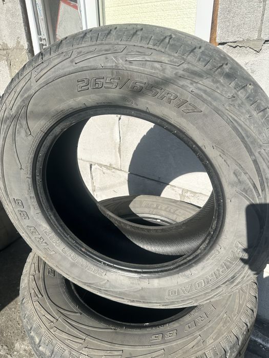 Продам летние шины 265/65/R17