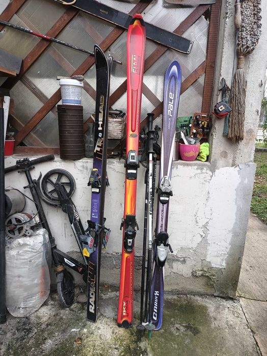 Schiuri Elan Formula Red, cu legaturi model 2000cm, negru/rosu