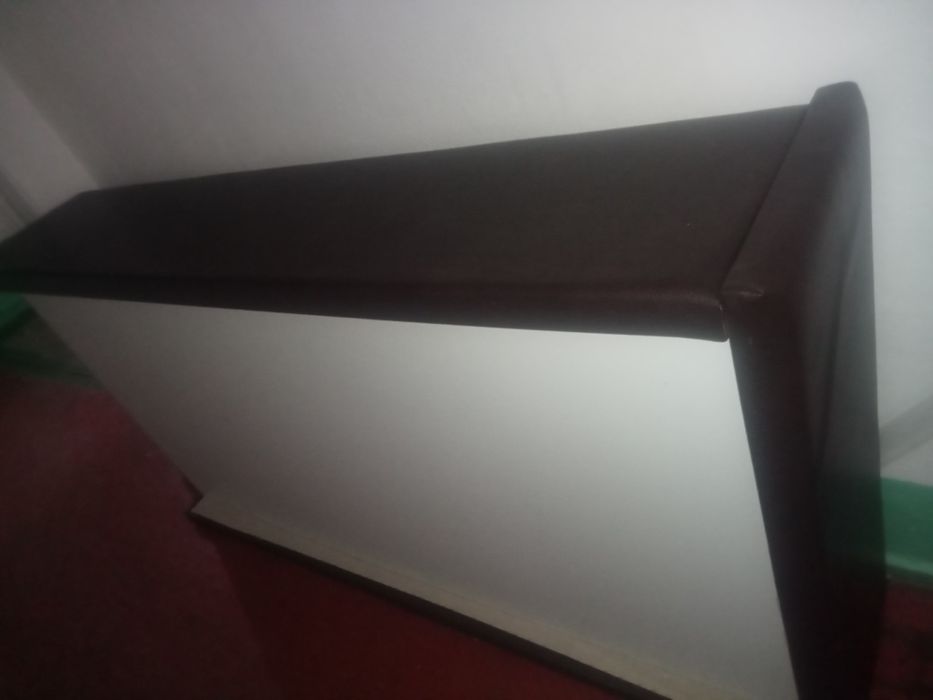 Кровать с матрасом