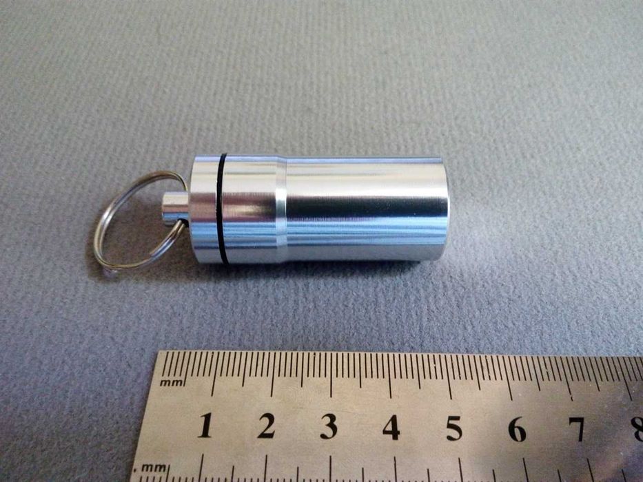 курительная трубка «Батарейка + контейнер»