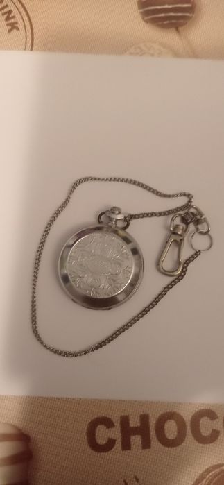 Предлагам джобни часовници"Молния","TCH","Gorben"