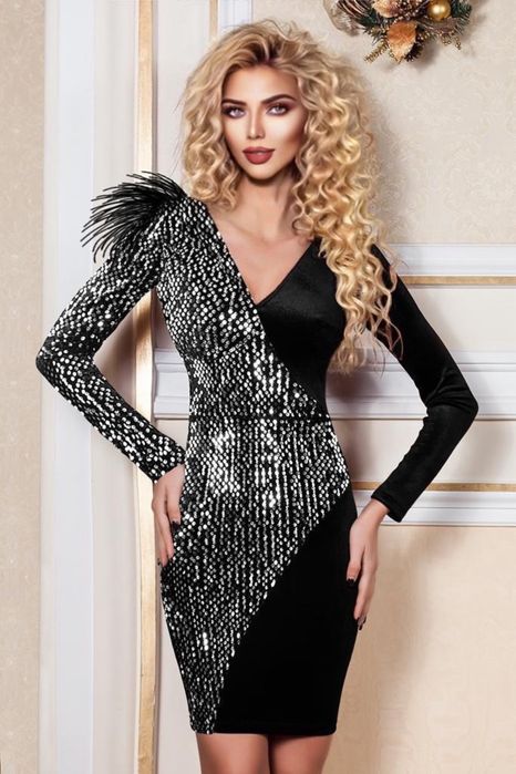 Rochie catifea neagra combinata cu catifea neagra cu paiete si pene