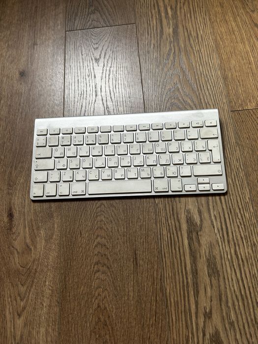 Клавитура  для IMAC  apple