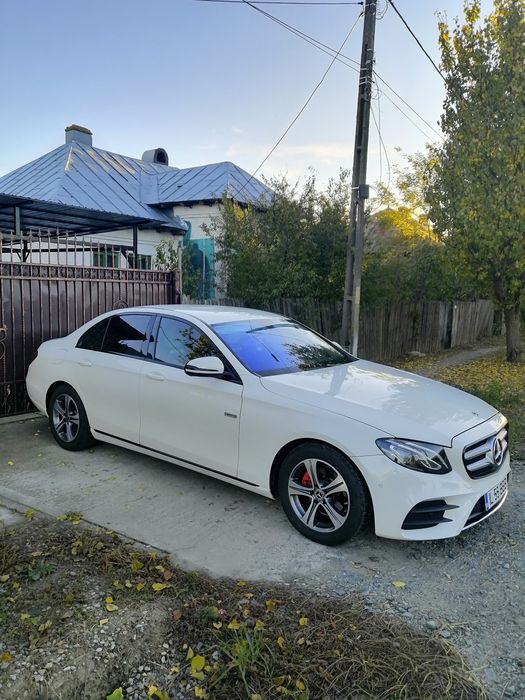 Merceses E-Class 2018 W213 alb perlat