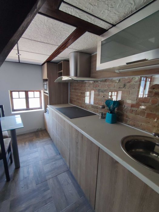 Продава се Етаж от къща в Варна, Център - 104 кв.м за 1731 €/кв.м - Снимка #1