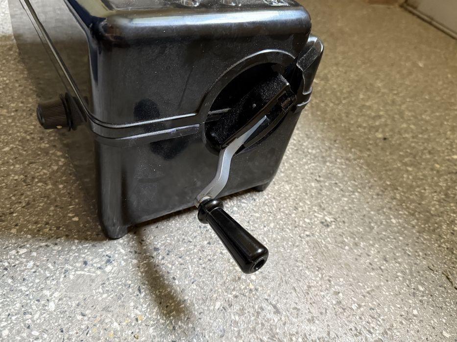 Уред за измерване на съпротивлението на заземяване MC-08