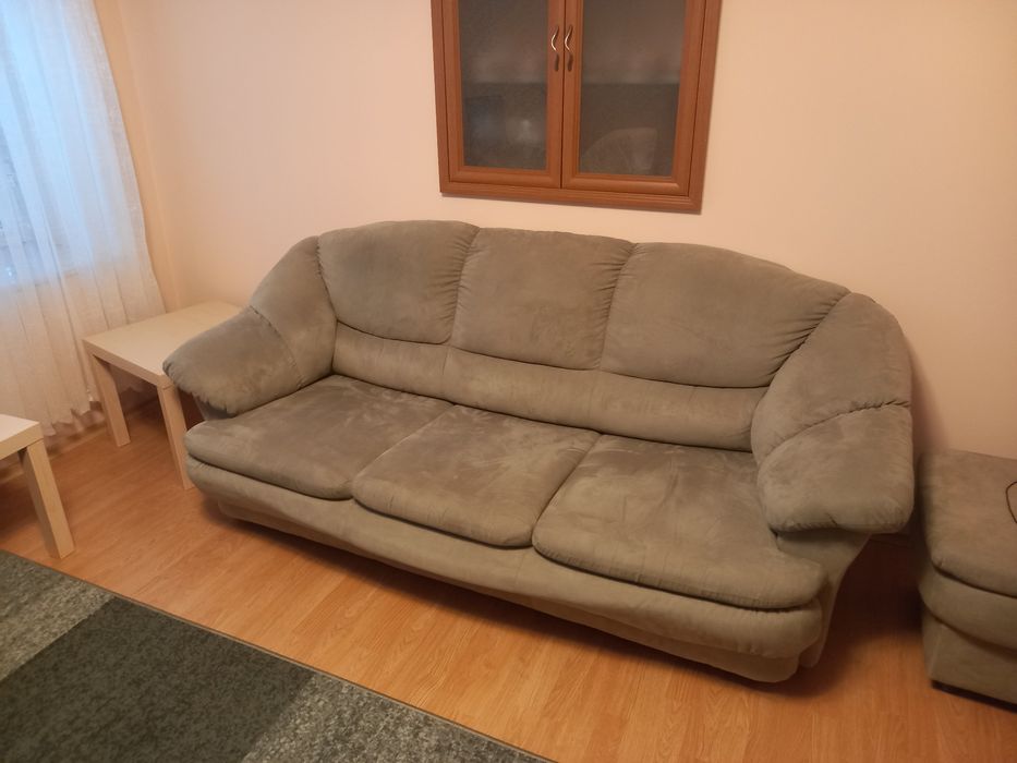 Комплект дивани с табуретки