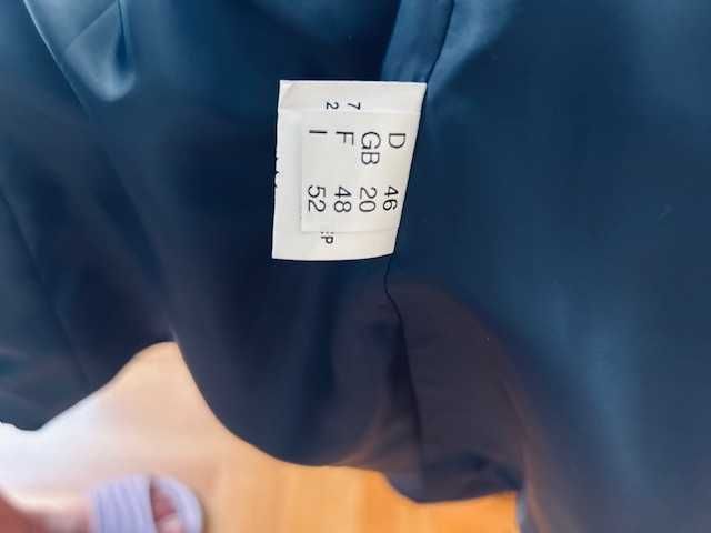 Нов Дамски костюм 52 - Тони М