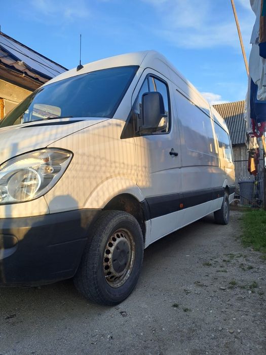 Vând Mercedes sprinter
