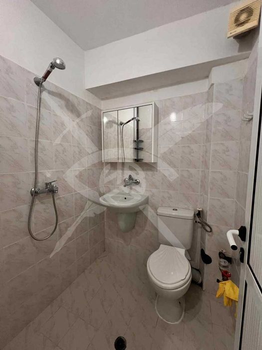 Дава се под наем Тристаен апартамент в Варна, Колхозен пазар - 70 кв.м за 600 € - Снимка #6