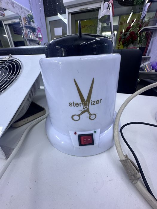 Продам пылесос для маникюра ! Срочно!