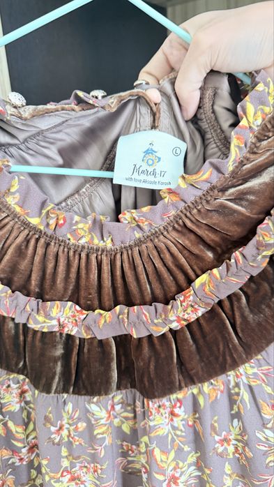 March сән үйінің киімдерін сатамын