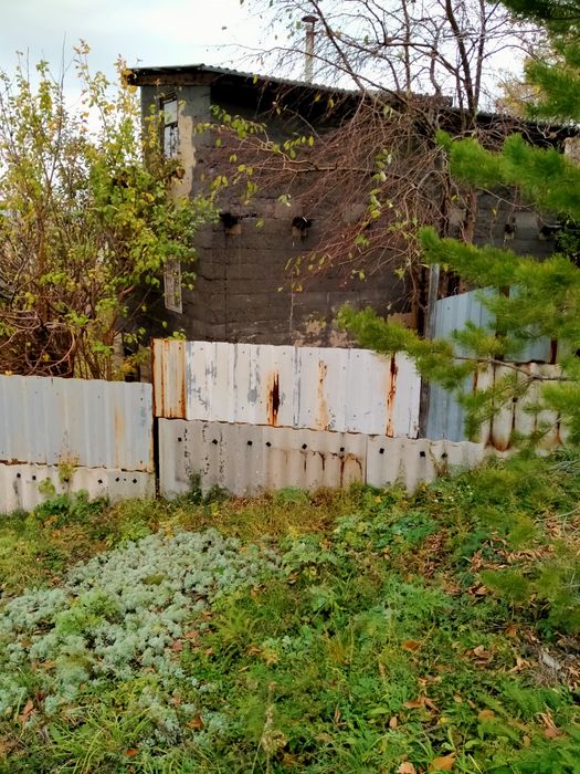 Продам дачный участок район Лесхоза с домом.