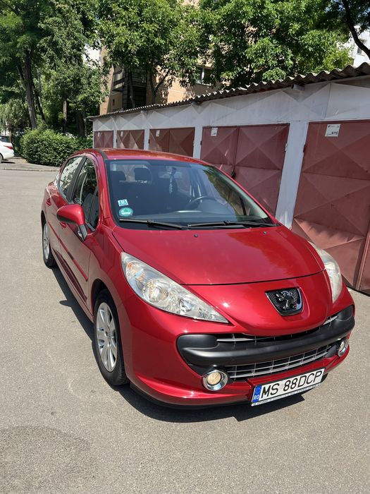 PEUGEOT 207 – 1.6 VTI, 120 CP – An 2007 – Benzină - Automată