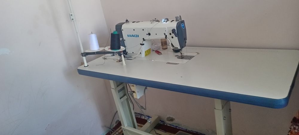 Tikuv mashinasi sotiladi