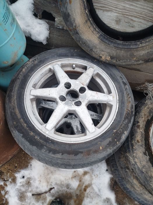 Продам покрышки и диски.
