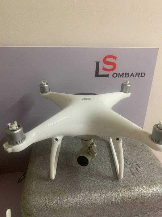 Дрон DJI Phantom 4 / СА65371