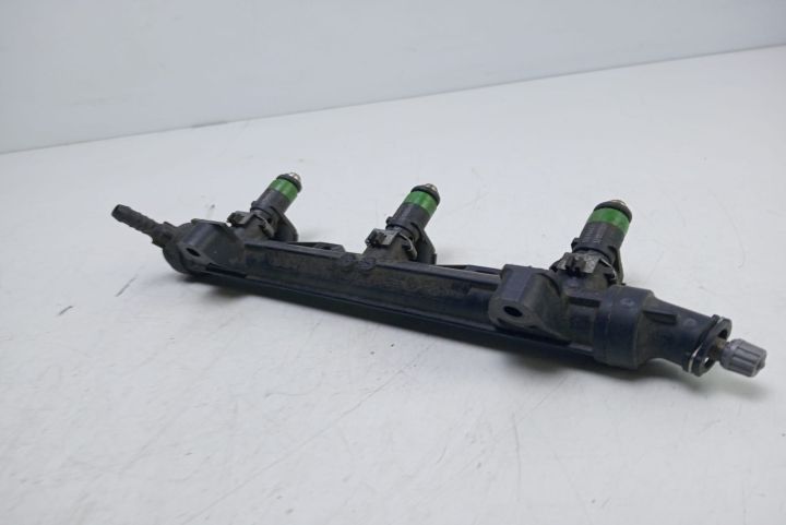 Rampa injectoare   cu injectoare 03E133320A Seat Ibiza a 3-a generati
