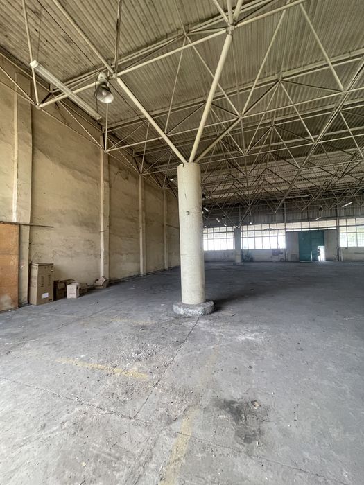 Дава се под наем Склад в с. Буковлък, Област Плевен - 990 кв.м за 1785 € - Снимка #3