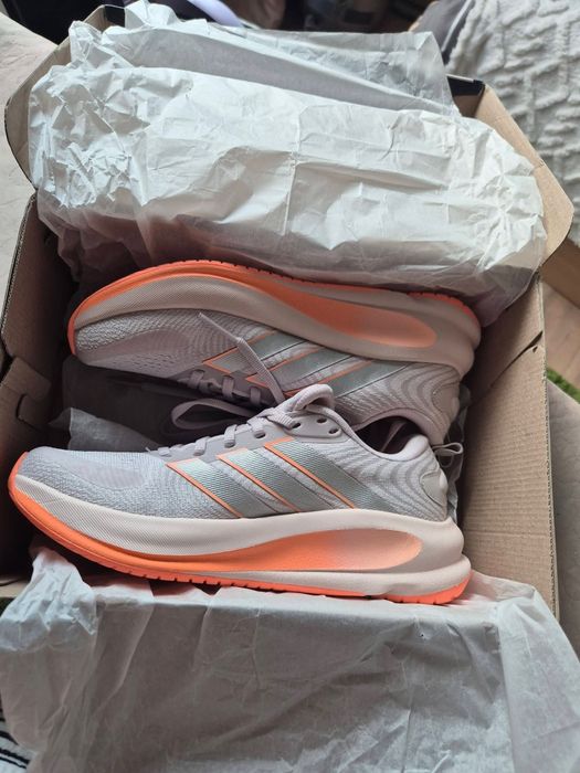 Adidas erase w2, femei,marea 38,noi cu eticheta pretul usor negociabil