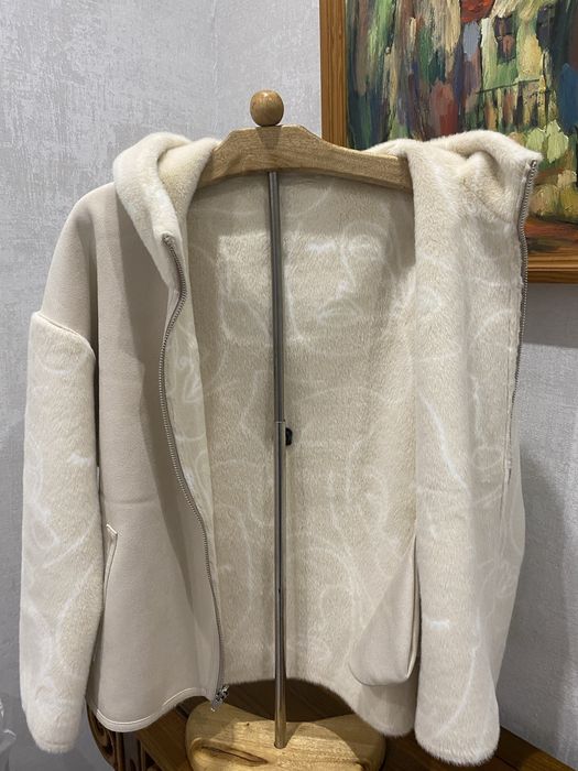 Продам куртку зимнюю