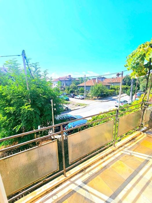 Продава се Къща в София, Левски - 190 кв.м за 1843 €/кв.м - Снимка #8