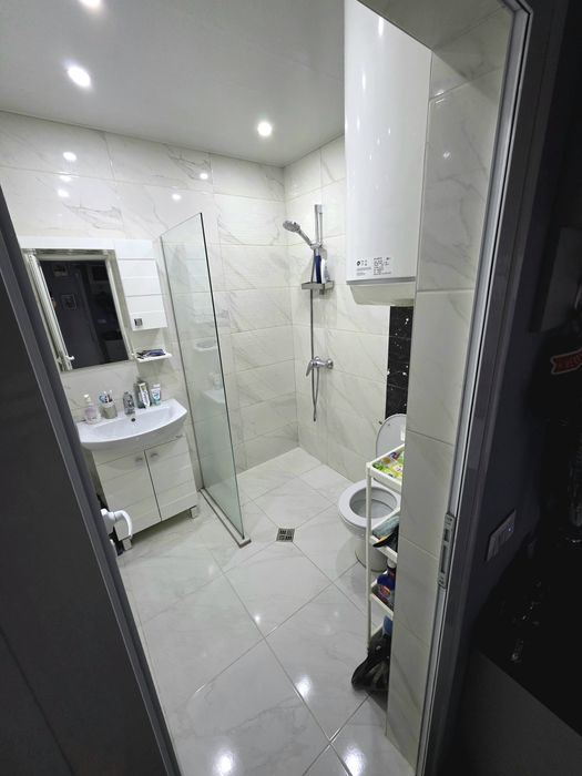 Продава се Двустаен апартамент в Варна, Бриз - 65 кв.м за 1334 €/кв.м - Снимка #6