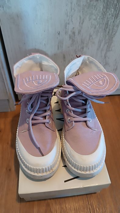 Дамски ботуши и боти