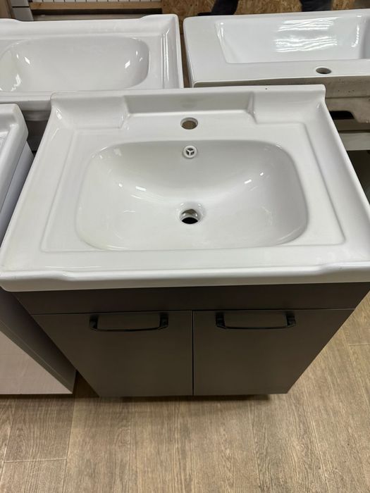 Распродажа раковины с тумбой