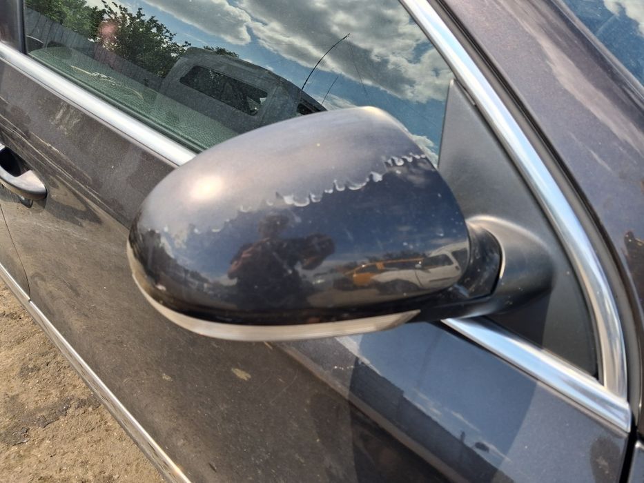 Oglinda dreapta vw Passat b6 2007