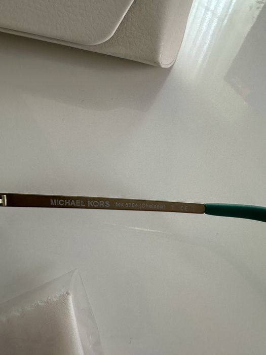 Оригинални слънчеви очила Michael Kors Chelsea