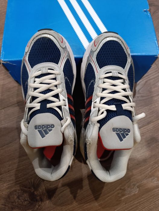 Маратонки Adidas
