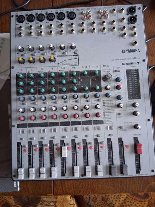 Пулт Yamaha Mw 12cx