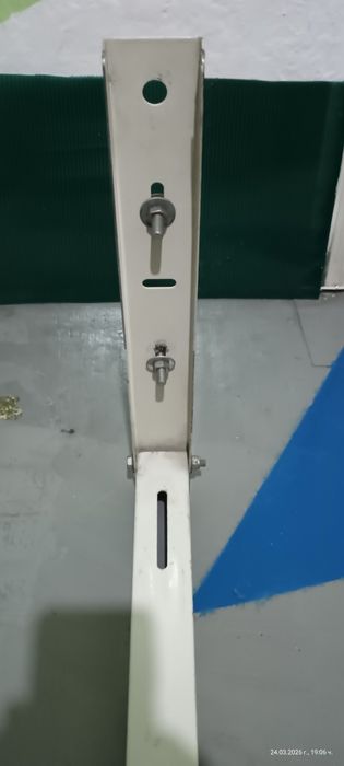 Продавам стойки за климатик