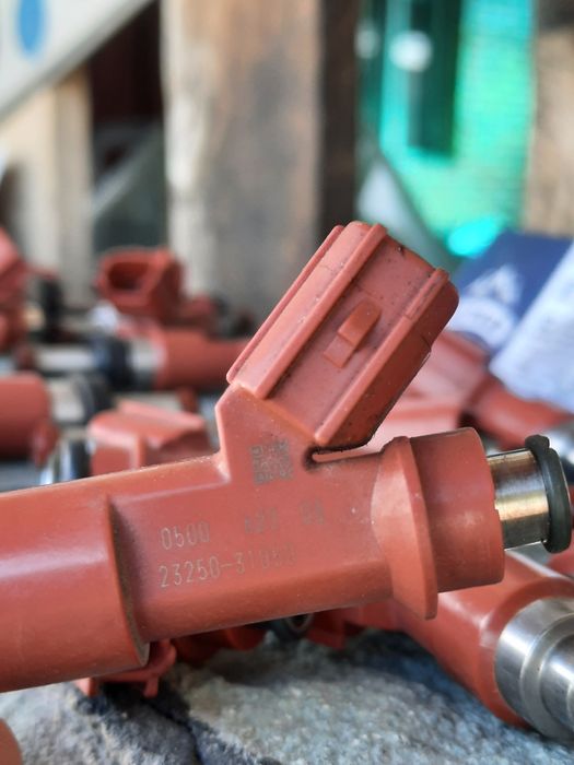 Топливные форсунки 2GR-FE (3.5)