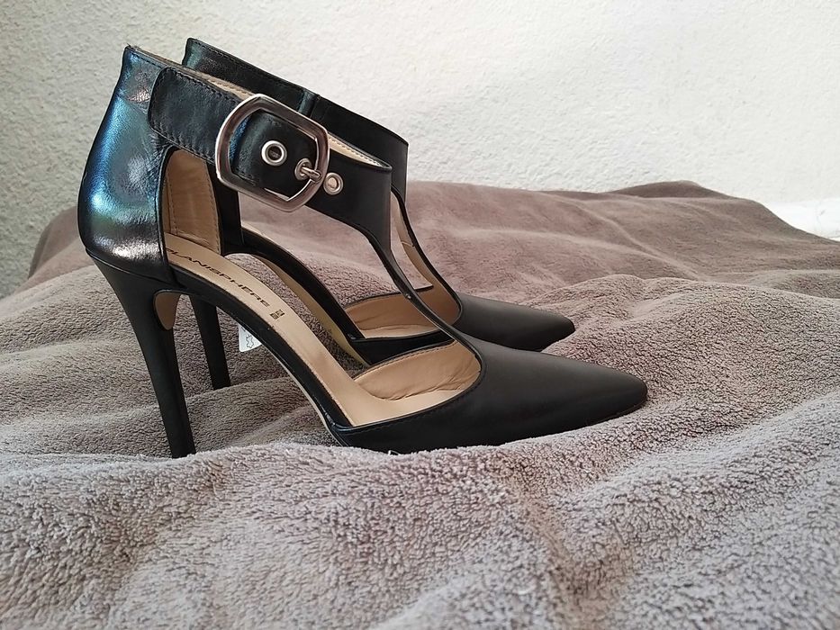 Pantofi piele negri, 39, toc stiletto, cu bareta