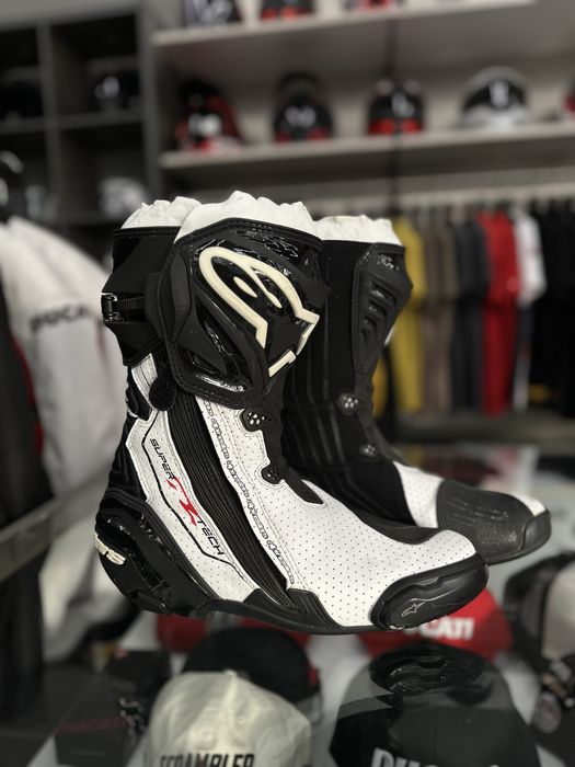 Продам оригинальные мотоботы Alpinestars Supertech R