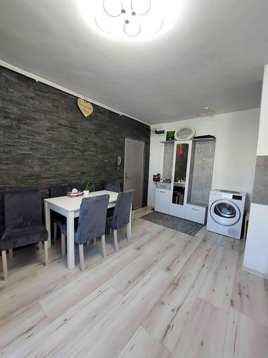 Apartament 2 camere mare