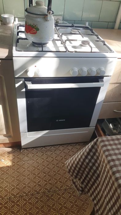Продам срочно Газ плиту