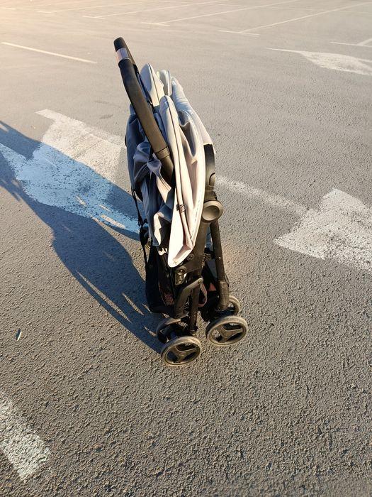 Детска количка за близнаци