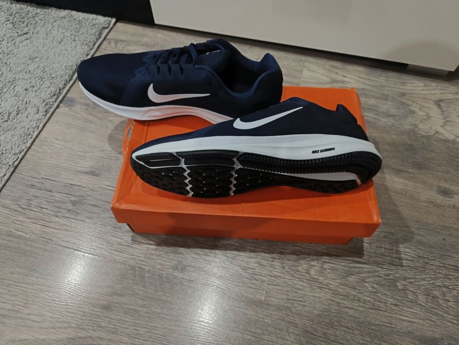 Маратонки найк размер 46