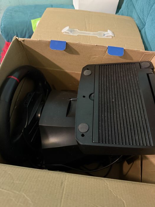 Продам игровой руль HORI Racing Wheel