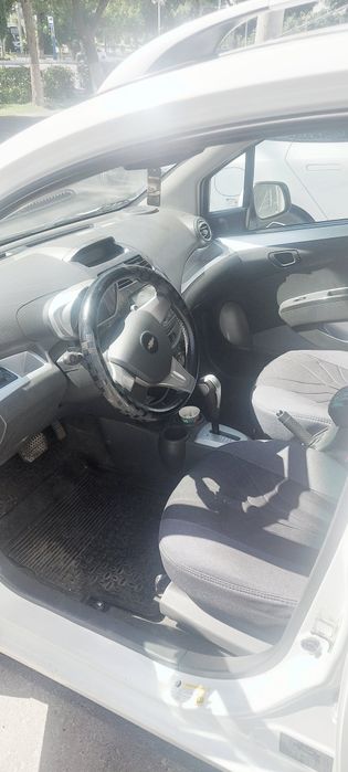 Продаётся спарк автомобил