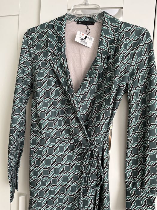 НОВА Дамска рокля