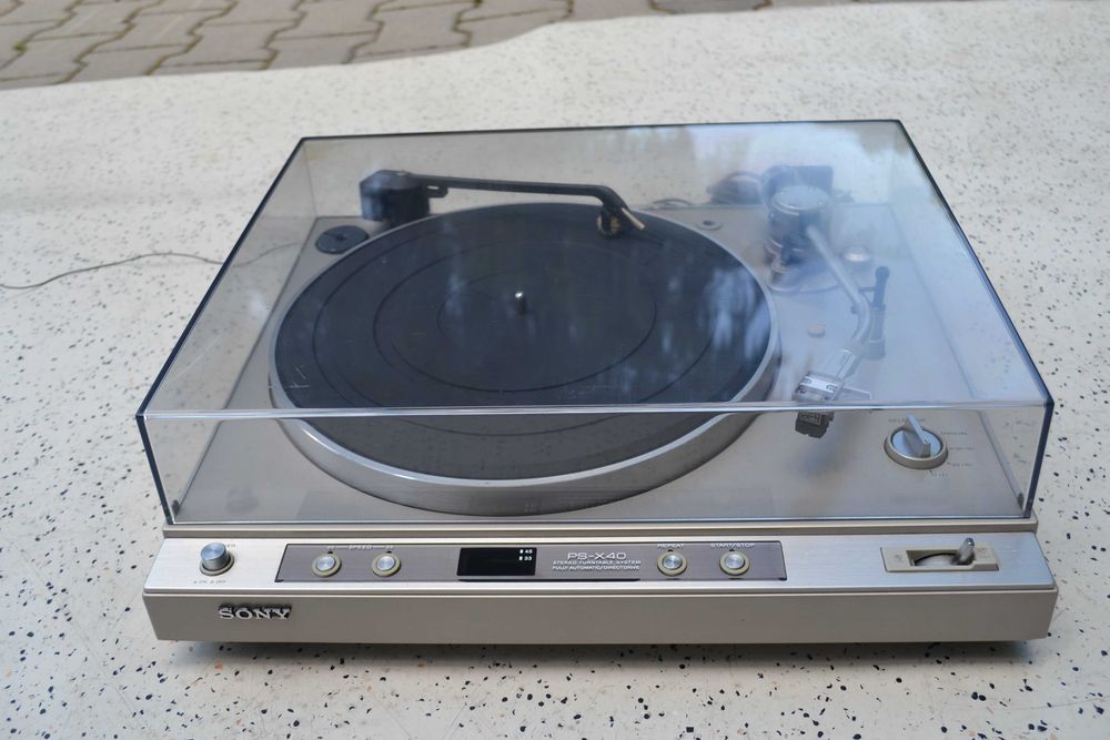 Pick up Sony PS-X 40