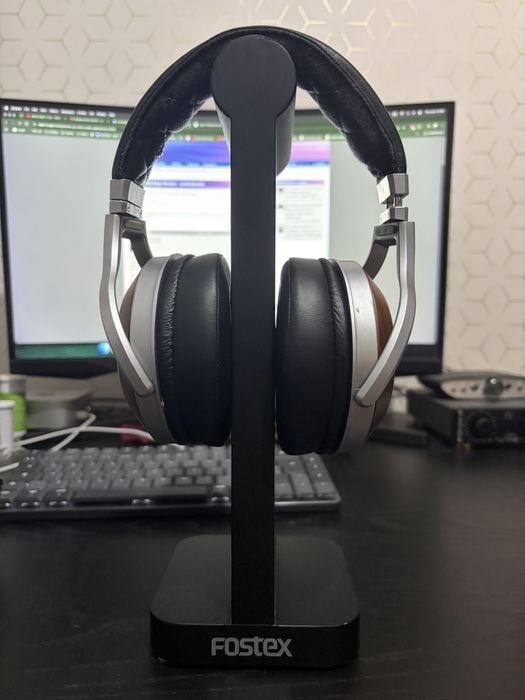 Casti hi-fi Denon AHD7200