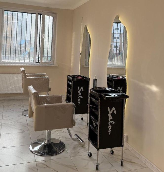 Сдаю рабочие места в салоне