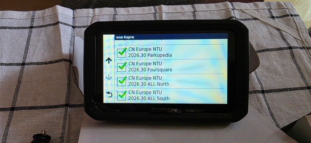 Навигация за камион Garmin Dezl 580 5 инча екран карти за цяла Европа