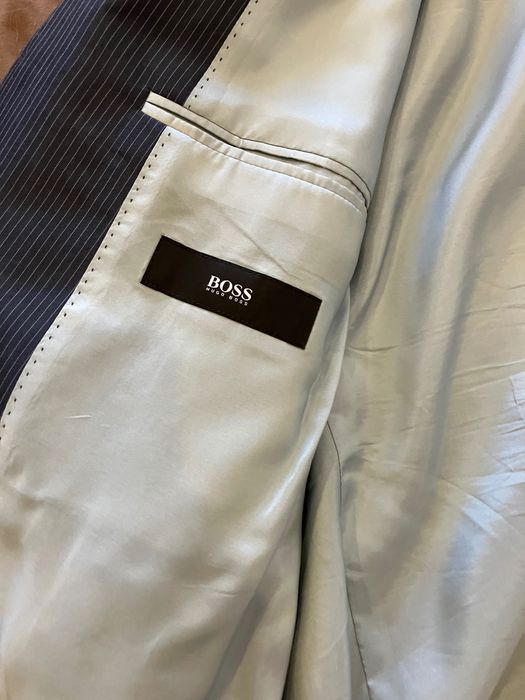 BOSS HUGO BOSS мъжки костюм 52-ри размер