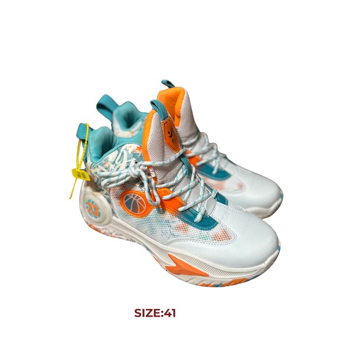 Волейбольный кроссовки